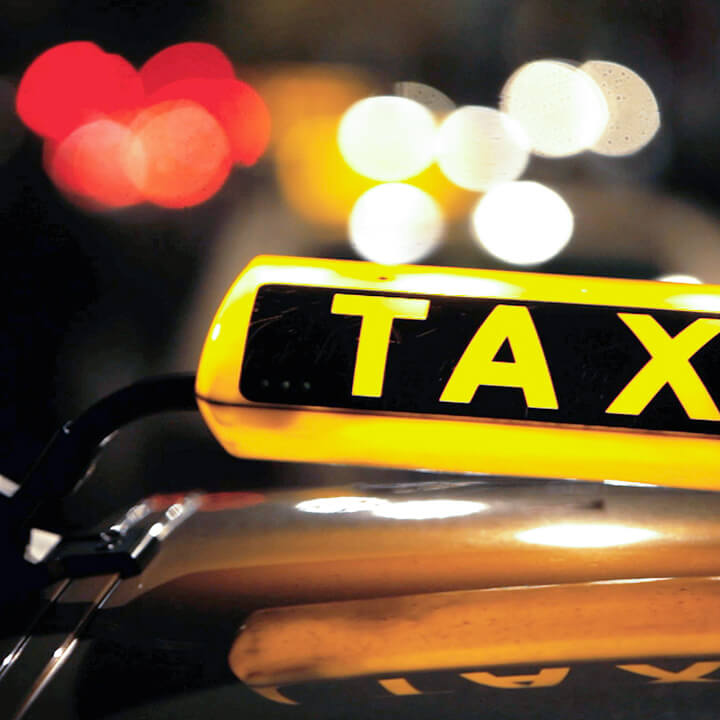 Telematik für Taxi / Personentransport: Statusmeldung, Arbeitszeiten, Navigation, Nächstensuche - alles an Bord